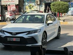 تۆیۆتا کامری